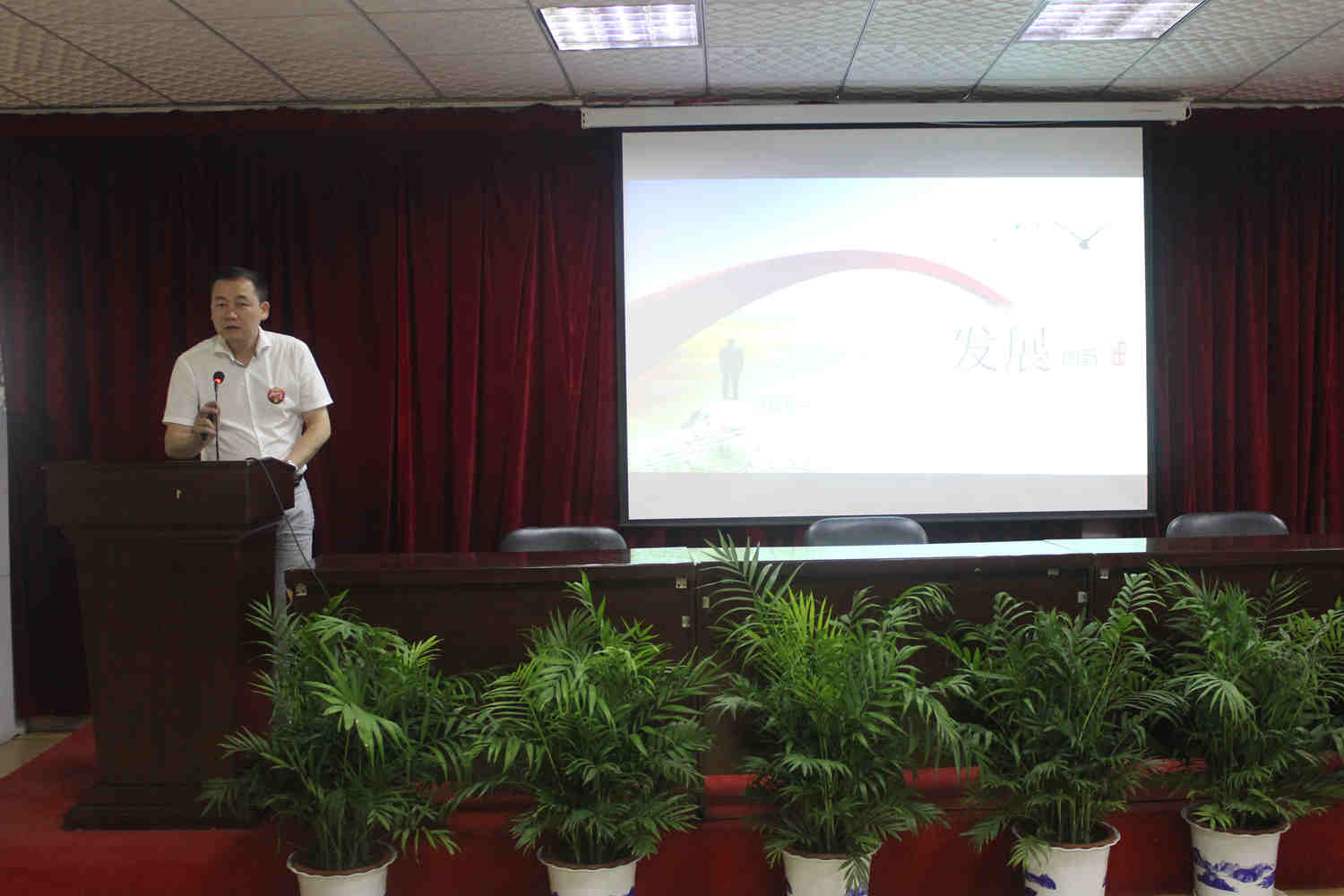 IMG_0005.JPG IMG_0005.JPG