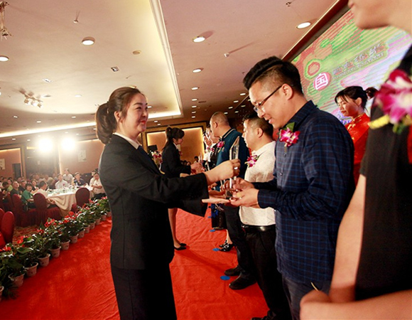 新闻用图4.jpg 新闻用图4.jpg